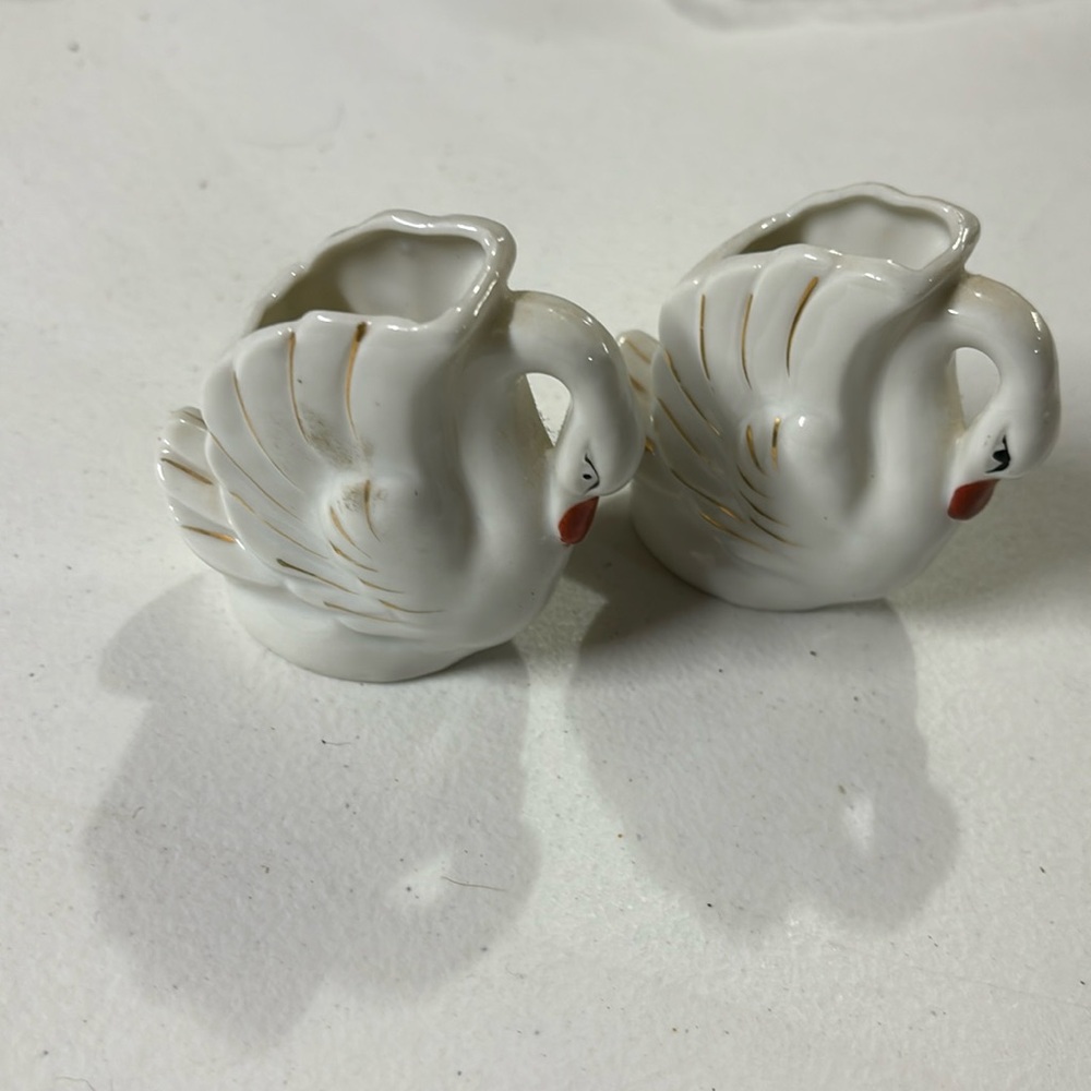 Swan bud vases made in Occupied Japan